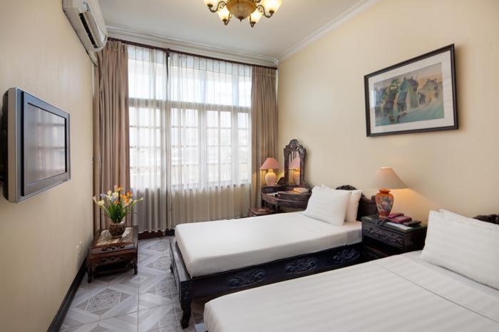 Lucky Central Hotel & Travel ฮานอย ภายนอก รูปภาพ